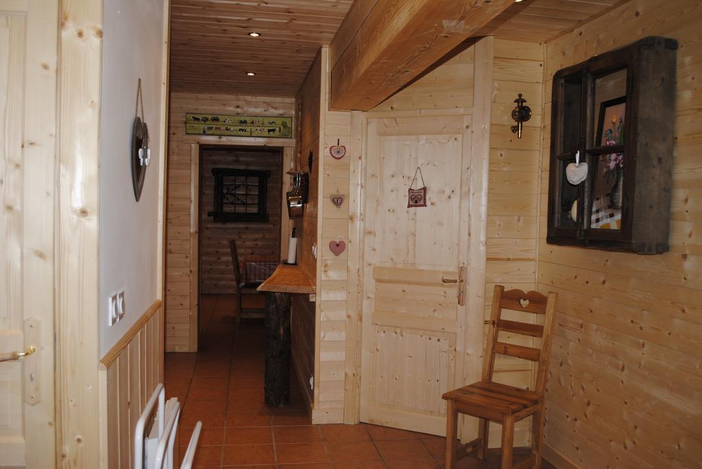 La Joubarde Apartman Lanslevillard Szoba fotó